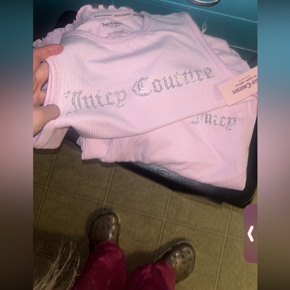 DONATING SOON❗️JUICY COUTURE Pajamas - Picture 6 of 13